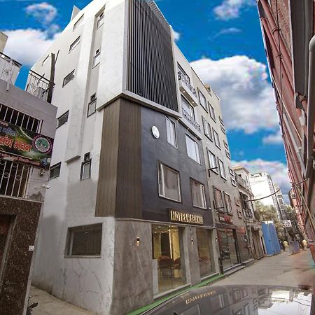 Hotel Kaca Inn-By Haveliya Hotels- Traveller'S Choice Award Winner 2025 نيودلهي المظهر الخارجي الصورة