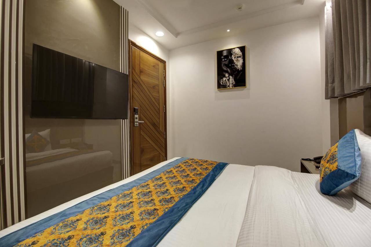 Hotel Kaca Inn-By Haveliya Hotels- Traveller'S Choice Award Winner 2025 نيودلهي المظهر الخارجي الصورة
