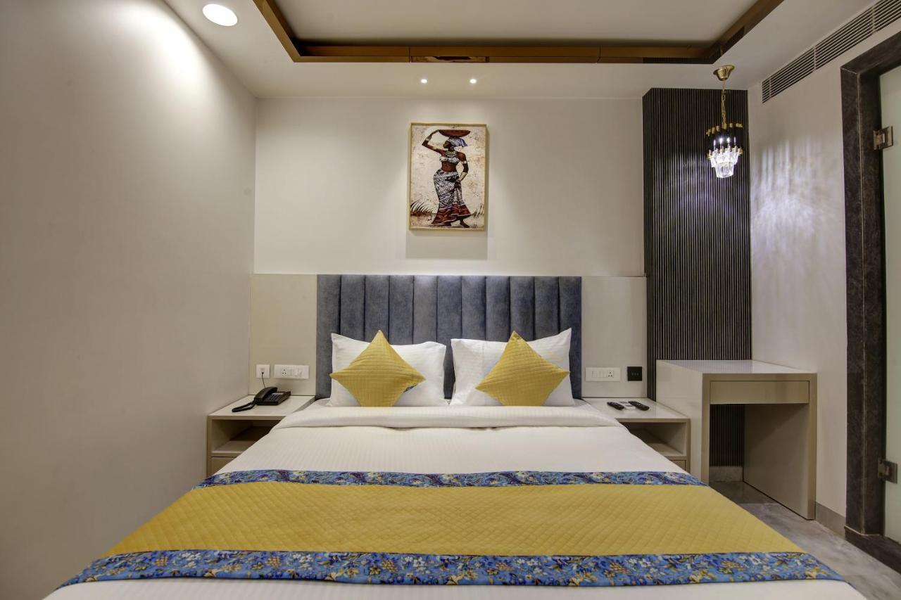 Hotel Kaca Inn-By Haveliya Hotels- Traveller'S Choice Award Winner 2025 نيودلهي المظهر الخارجي الصورة
