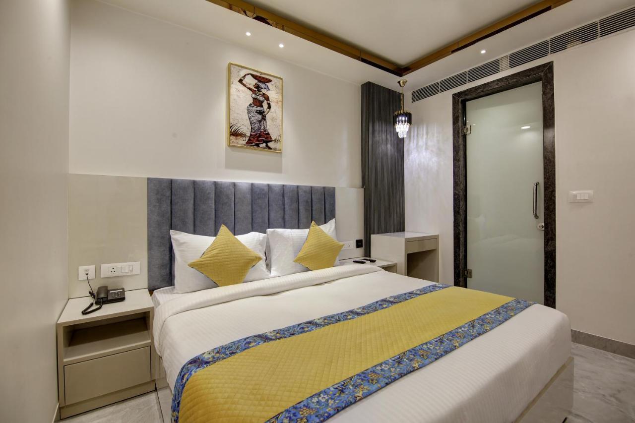 Hotel Kaca Inn-By Haveliya Hotels- Traveller'S Choice Award Winner 2025 نيودلهي المظهر الخارجي الصورة