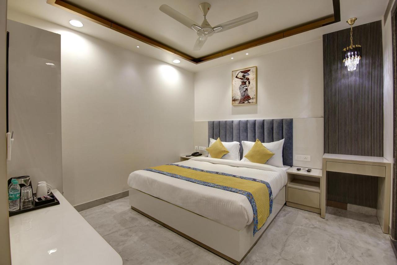 Hotel Kaca Inn-By Haveliya Hotels- Traveller'S Choice Award Winner 2025 نيودلهي المظهر الخارجي الصورة