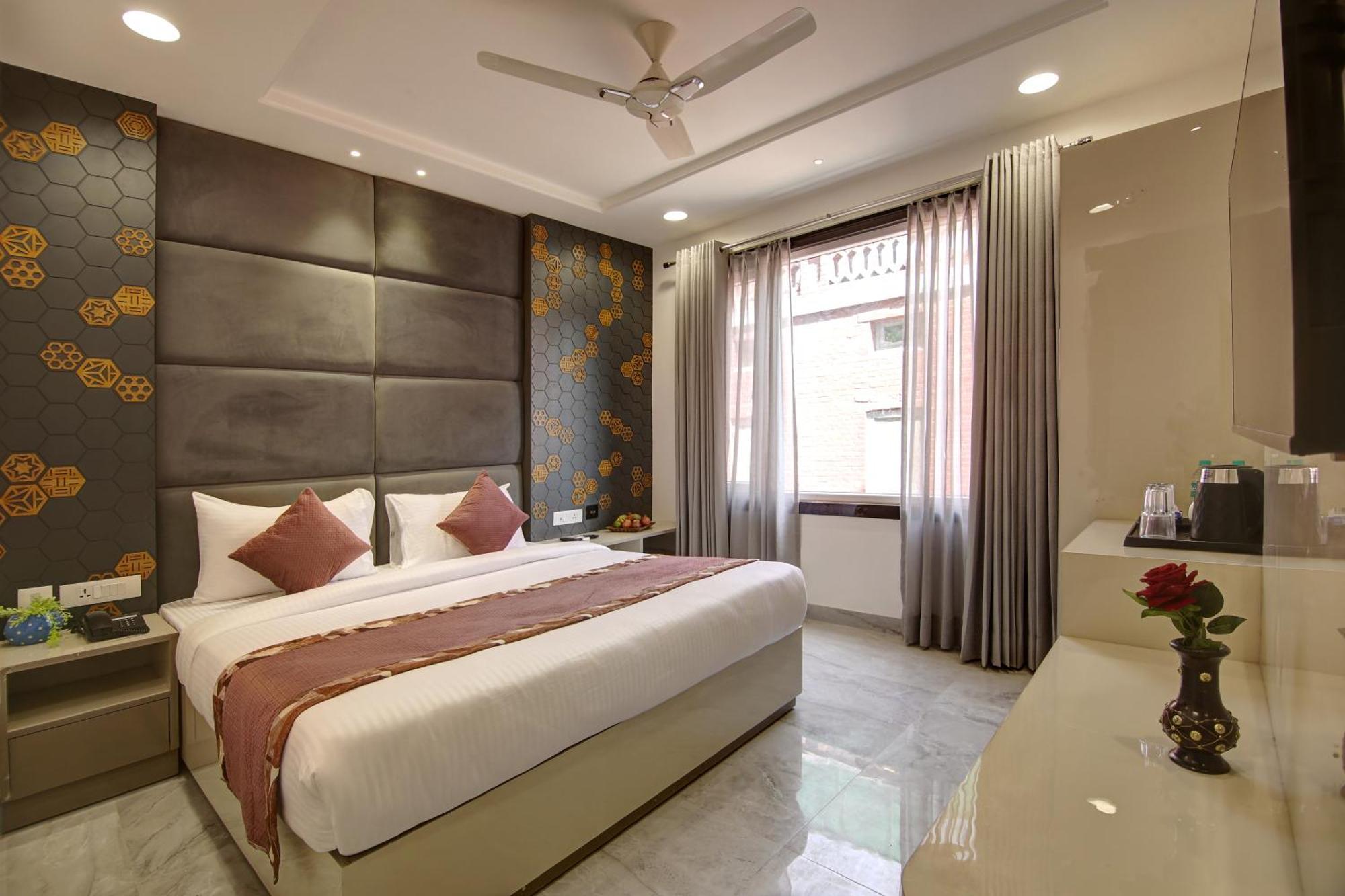 Hotel Kaca Inn-By Haveliya Hotels- Traveller'S Choice Award Winner 2025 نيودلهي المظهر الخارجي الصورة